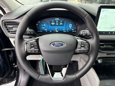 New 2026 Ford Escape Platinum image 10