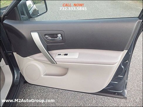 Used 2012 Nissan Rogue S AWD/4WD image 17