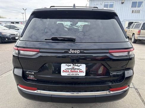 Used 2022 Jeep Grand Cherokee Limited AWD/4WD image 6