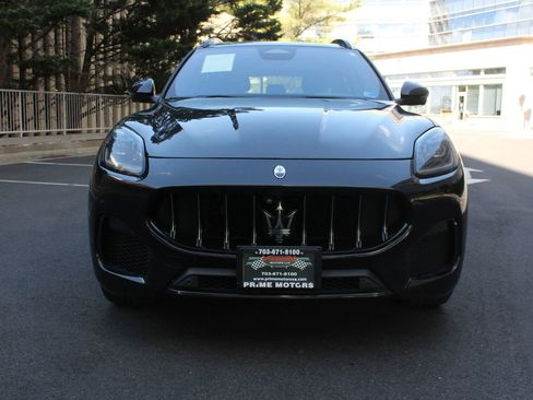 Used 2023 Maserati Grecale GT image 3