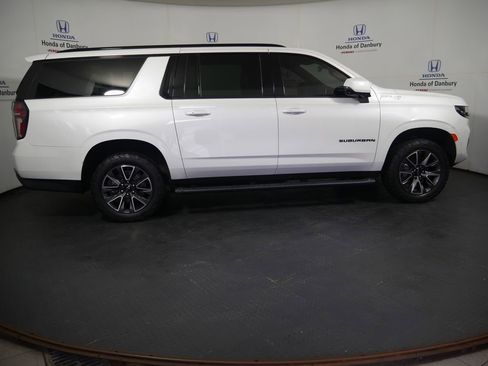 Used 2021 Chevrolet Suburban Z71 w/ Luxury Package AWD/4WD image 3