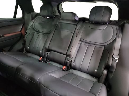 Used 2023 Land Rover Range Rover Sport SE Dynamic image 23