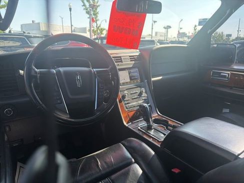 Used 2016 Lincoln Navigator Select AWD/4WD image 22