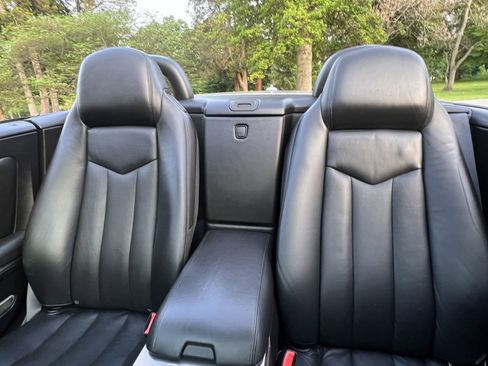 Used 2004 Cadillac XLR RWD image 18