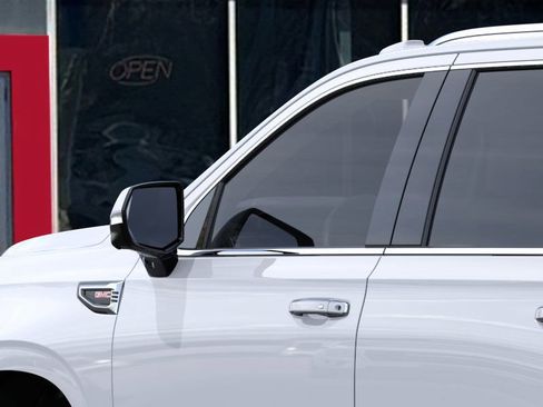 New 2026 GMC Yukon Denali w/ Denali Reserve Package image 12