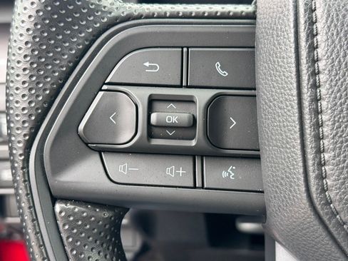 Used 2025 Toyota Tacoma SR5 image 16