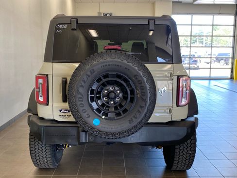 New 2026 Ford Bronco Outer Banks w/ Sasquatch Package AWD/4WD image 38