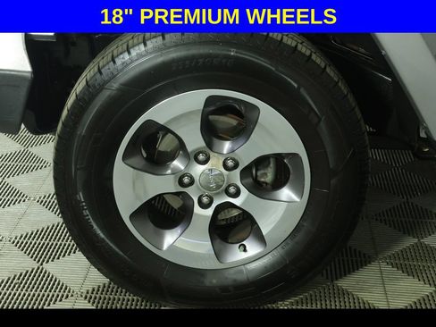 Used 2016 Jeep Wrangler Unlimited Sahara w/ Trailer Tow Group AWD/4WD image 6