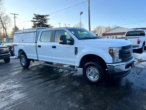 Used 2019 Ford F250 XL w/ Power Equipment Group image 3