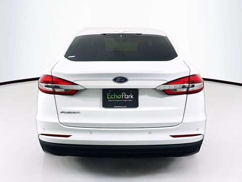 Used 2020 Ford Fusion SE FWD image 7