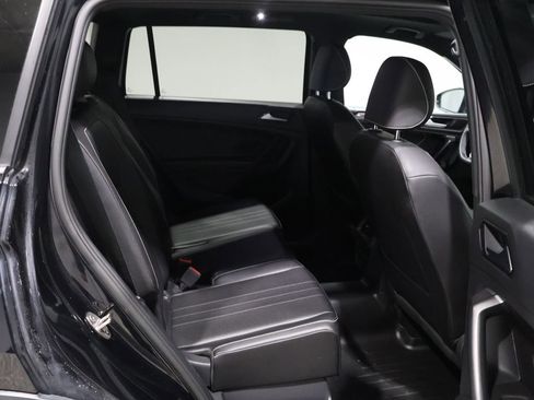 Used 2023 Volkswagen Tiguan SE R-Line image 22