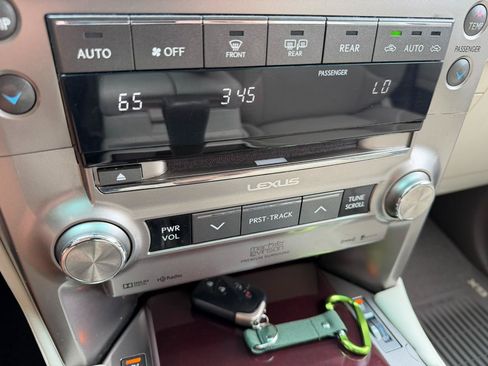 Used 2017 Lexus GX 460 Luxury w/ Preferred Accessory Package AWD/4WD image 34