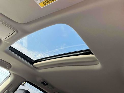 Used 2025 Honda Odyssey EX-L image 24