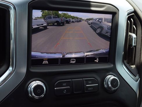 Used 2021 GMC Sierra 1500 SLT RWD image 16