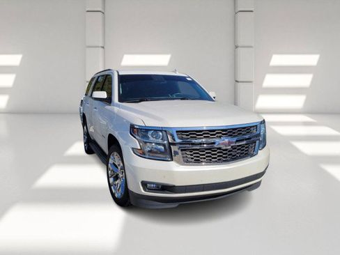Used 2019 Chevrolet Tahoe LT image 3