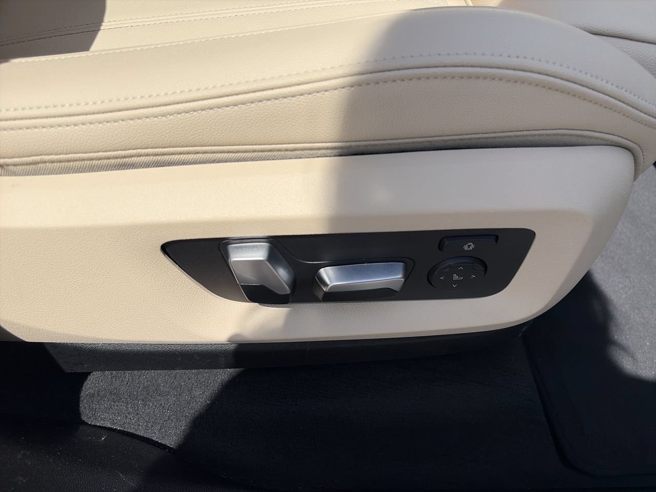 Used 2020 BMW X5 sDrive40i RWD image 37