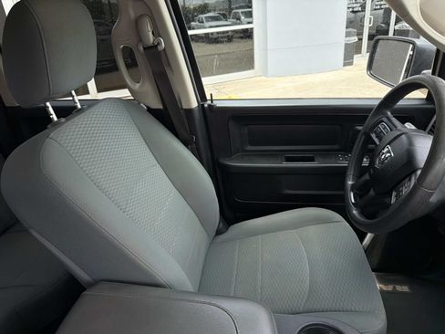 Used 2020 RAM 1500 Tradesman w/ Chrome Plus Package RWD image 13