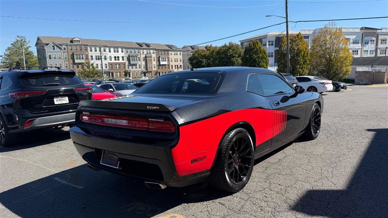 Used 2010 Dodge Challenger SRT8 w/ SRT Option Group II RWD image 10