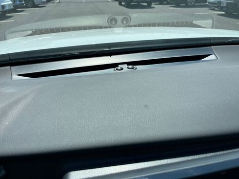 Used 2025 Toyota Camry LE image 17