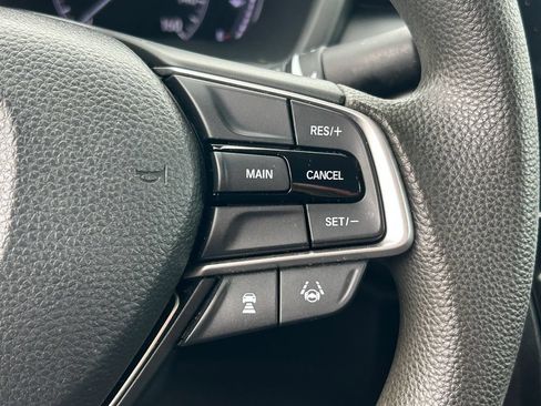 Used 2019 Honda Insight LX image 17