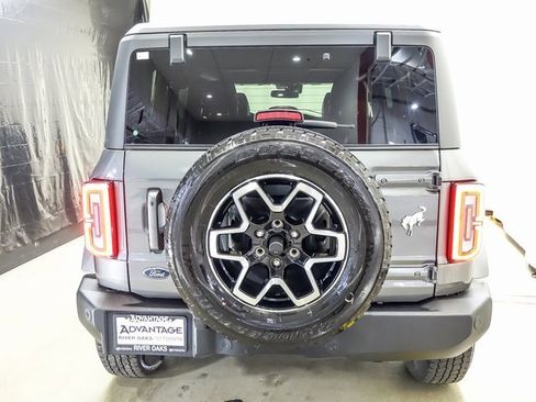 Used 2022 Ford Bronco Outer Banks image 6