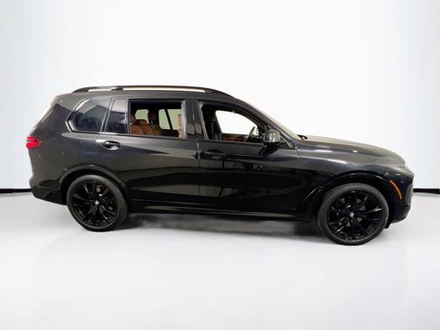 Used 2023 BMW X7 xDrive40i w/ M Sport Package image 4