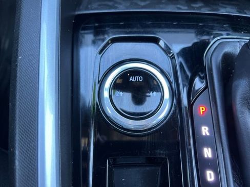 Used 2023 Chevrolet Colorado LT w/ LT Convenience Package image 25