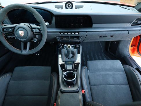 Used 2026 Porsche 911 GT3 RWD image 4