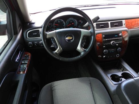 Used 2011 Chevrolet Avalanche LS w/ Regional Value Package image 9