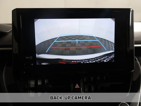 Used 2024 Toyota Corolla LE image 4