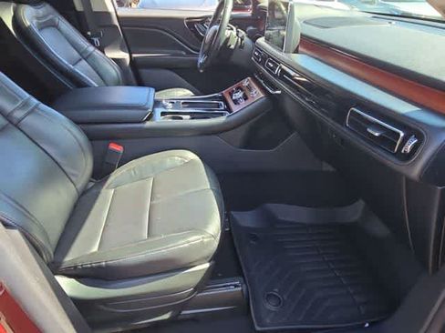 Used 2022 Lincoln Aviator Reserve w/ Equipment Group 201A RWD image 23