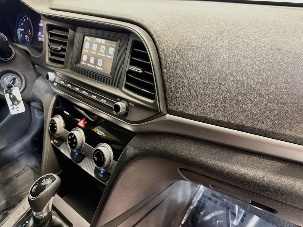 Used 2019 Hyundai Elantra SE w/ Cargo Package FWD image 26