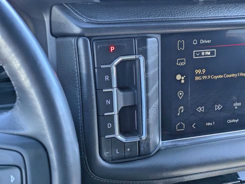 Used 2023 GMC Yukon XL Denali w/ Advanced Technology Package AWD/4WD image 34