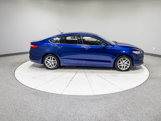Used 2013 Ford Fusion SE FWD image 5