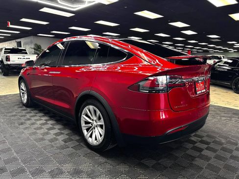 Used 2017 Tesla Model X 75D image 9
