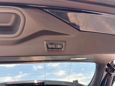 Used 2024 BMW X5 sDrive40i w/ M Sport Package RWD image 7