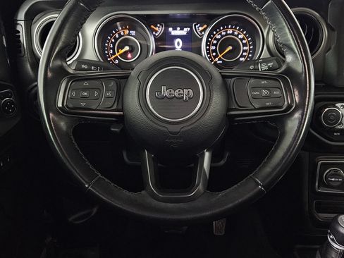 Used 2022 Jeep Gladiator Sport AWD/4WD image 11