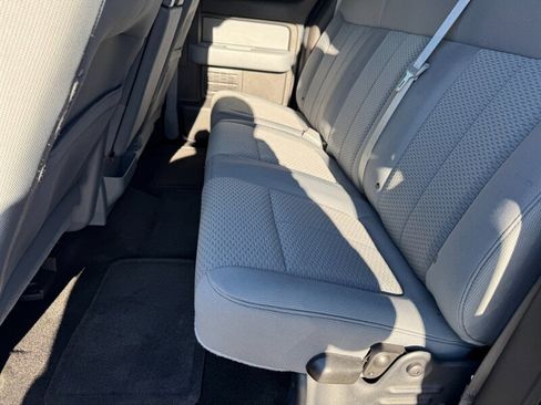 Used 2012 Ford F150 XLT w/ XLT Chrome Pkg image 31