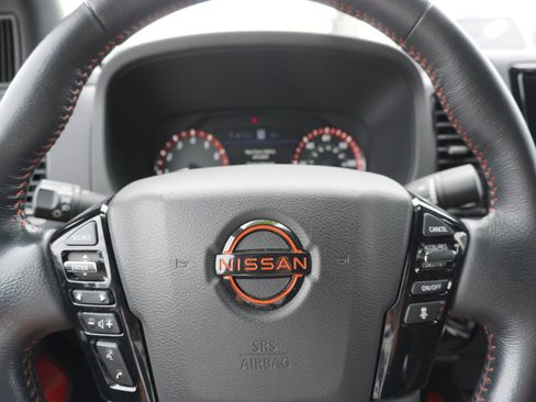 Used 2022 Nissan Frontier PRO-4X AWD/4WD image 39