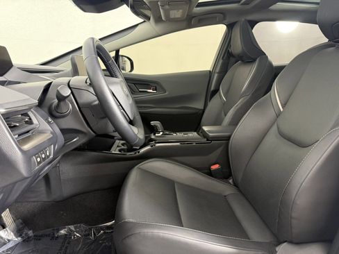 Used 2024 Toyota Prius XLE image 15