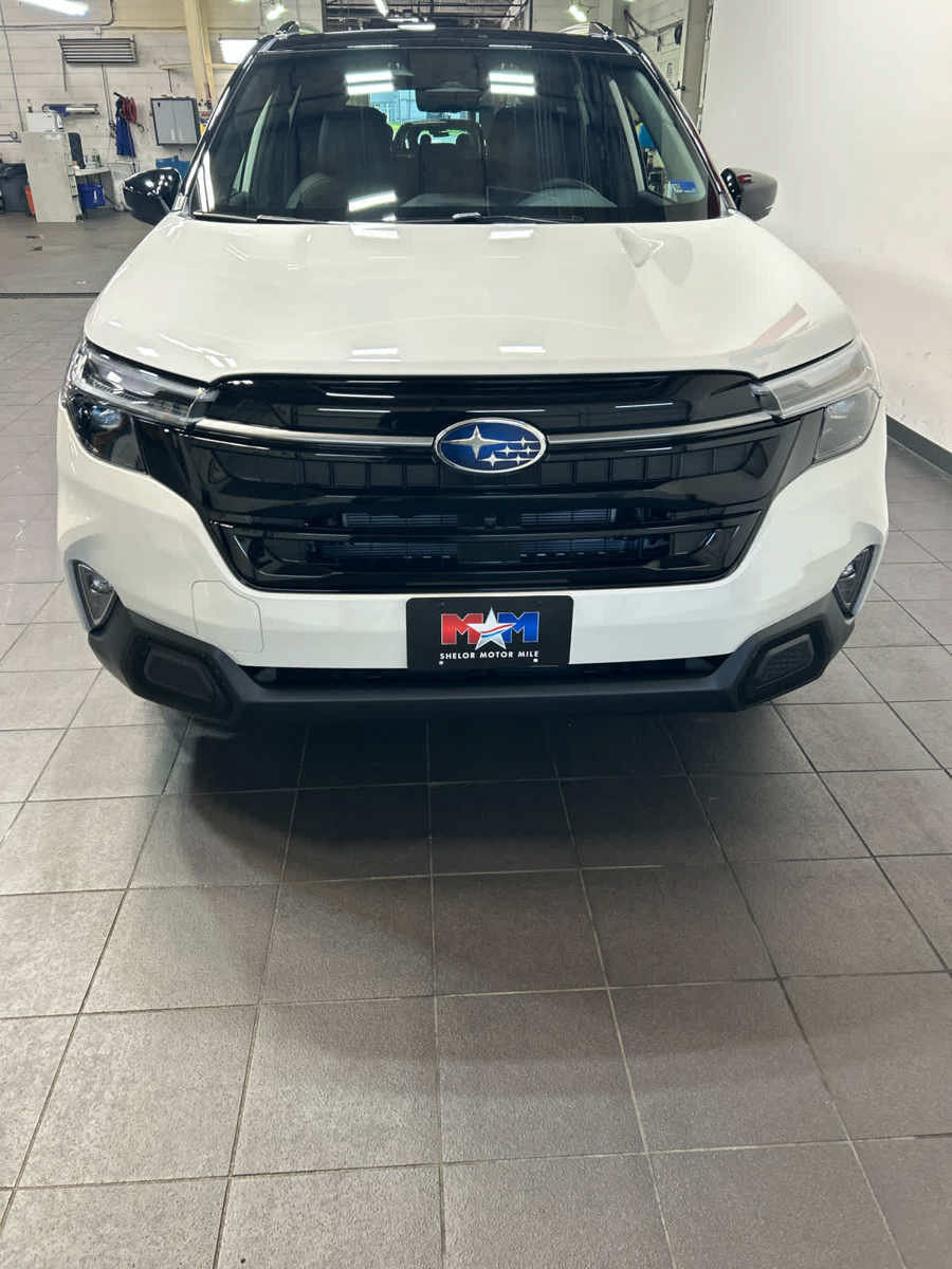 New 2026 Subaru Forester Touring AWD/4WD image 3