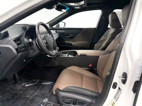 New 2025 Lexus ES 350 w/ Luxury Package image 4