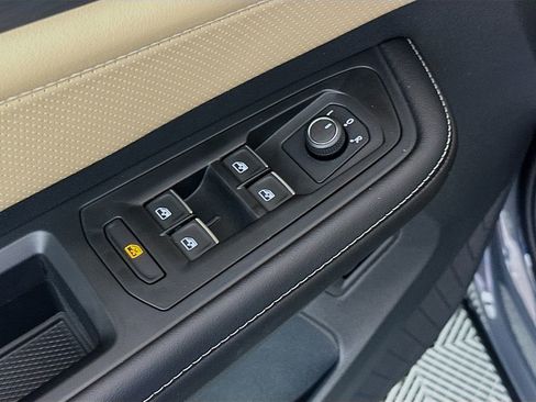 New 2026 Volkswagen Atlas Cross Sport SE AWD/4WD image 17