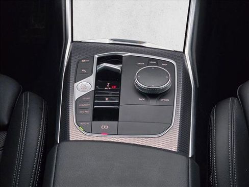 Used 2023 BMW M340i RWD image 12