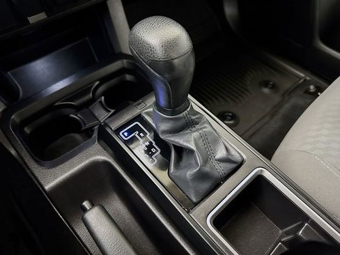 Certified 2022 Toyota Tacoma SR image 16