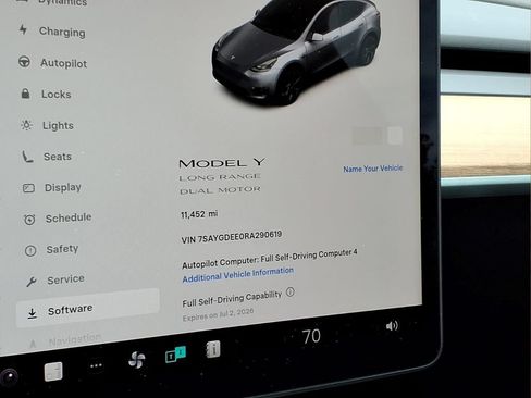 Used 2024 Tesla Model Y Long Range AWD/4WD image 15