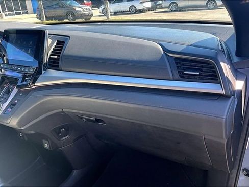 Used 2024 Honda Odyssey Sport image 21