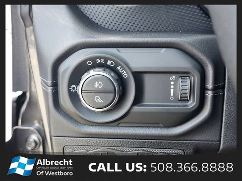 New 2026 Jeep Gladiator Rubicon w/ Safety Group AWD/4WD image 23