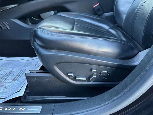 Used 2021 Lincoln Nautilus Reserve w/ Equipment Group 202A image 20