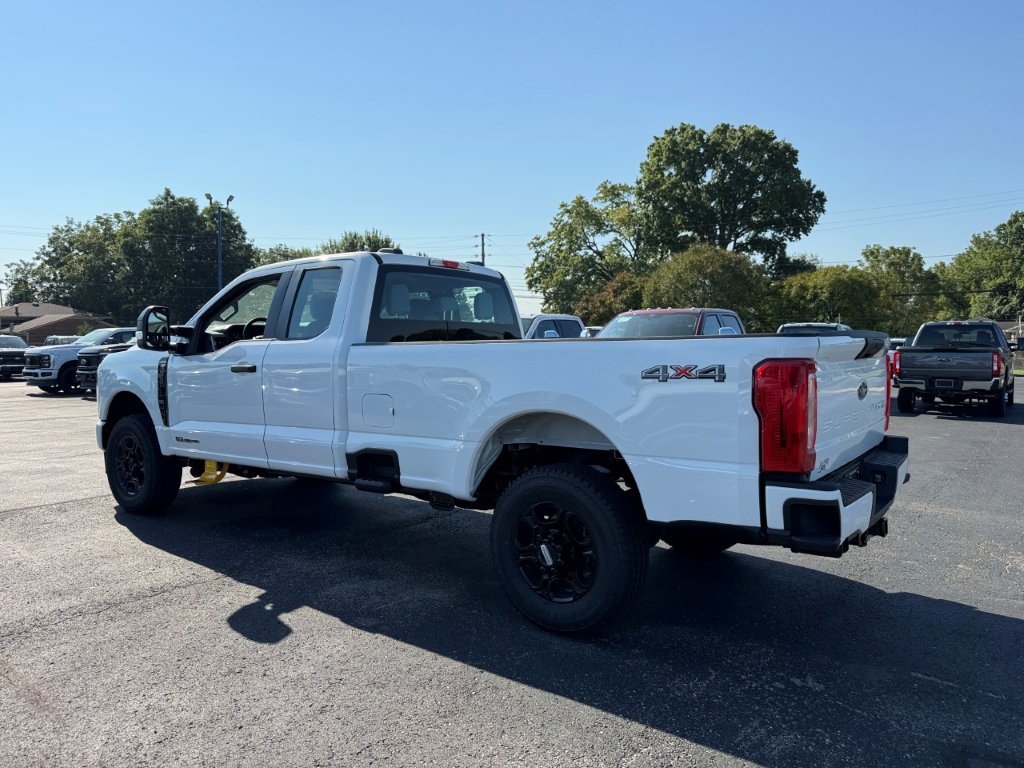 New 2026 Ford F350 XL w/ STX Appearance Package AWD/4WD image 4